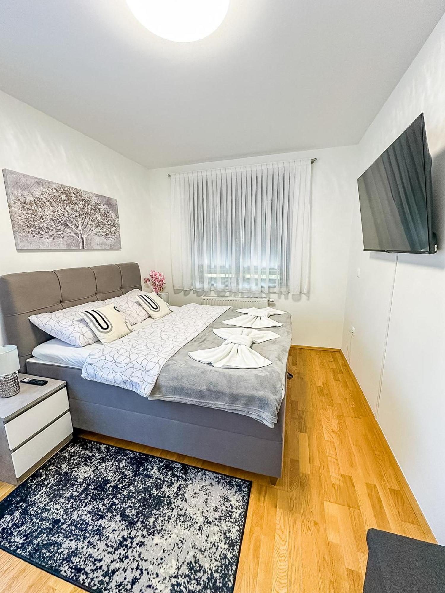 Apartman Lux Self Check-In Verőce Kültér fotó